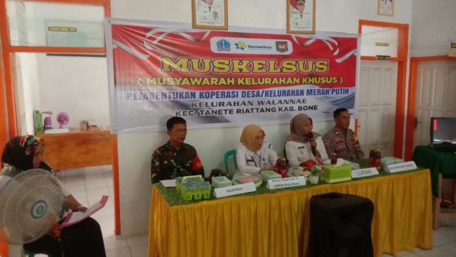 
 Bhabinkamtibmas Tunjukkan Komitmen Dalam Pembentukan Koperasi Warga