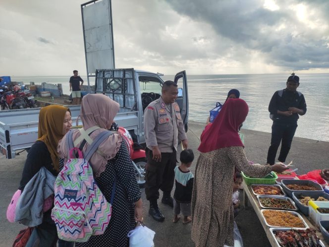 
 Ramai Penumpang, Personil Lakukan Pengamanan