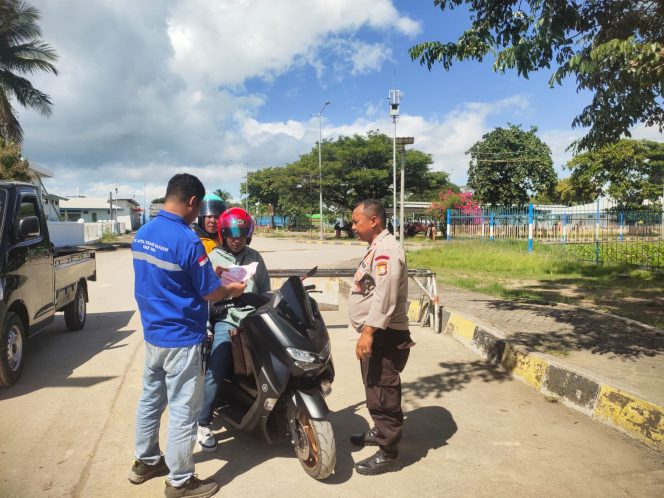 
 Lakukan Pengamanan  Keberangkatan Kapal, Personil Lakukan