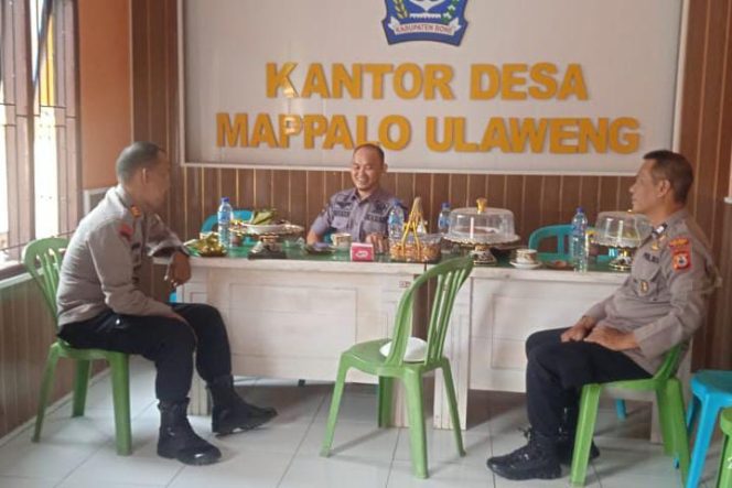 
 Kapolsek Awangpone Laksanakan Kunjungan Kerja ke Kantor Desa Mappalo Ulaweng