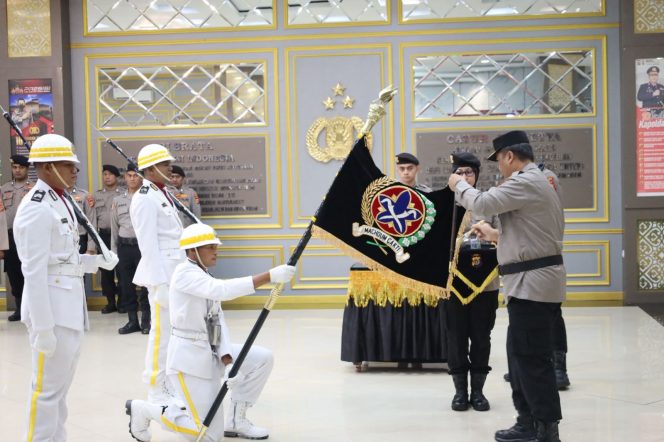 
 Kapolda Aceh Inspektur Upacara Pemuliaan Nilai-Nilai Tribrata Pataka Polda Aceh, Dalam Rangka Hari Bhayangkara ke 79
