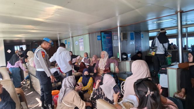 
 Cegah Terjadinya Kejahatan Diatas Kapal, Personil Hadir Beri Rasa Aman