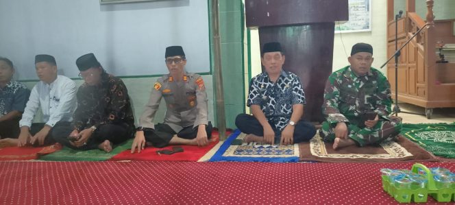 
 Kapolsek Mare Hadiri Dzikir Bersama Tahun Sambut Baru Islam di Masjid Raya Al Ikhlas