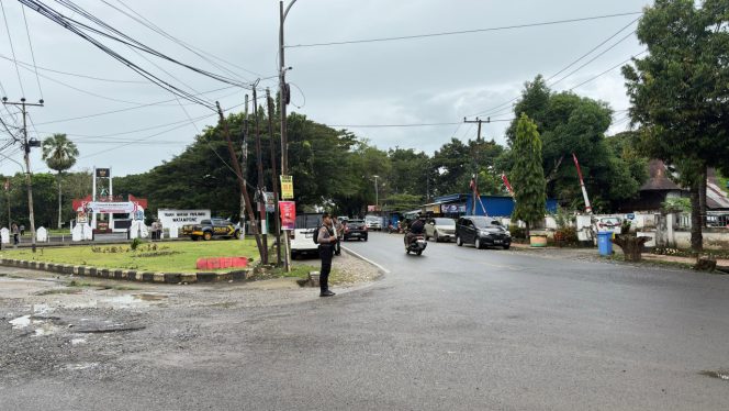 
 Jaga Kelancaran Lalulintas, Personil Sat Samapta Laksanakan Commander Wish di Pagi Hari