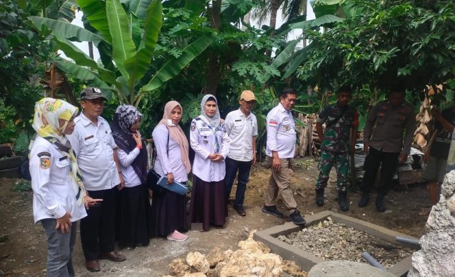 
 Sinergi Bhabinkamtibmas dan Aparat Kecamatan, Awasi Pembangunan dari Dana Desa di Lapangan