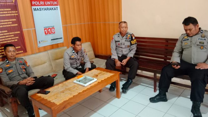 
 Personel Polsek Ulaweng Terus  Tingkatkan Penjagaan Mako Demi Keamanan Wilayah Hukum Polsek Ulaweng.