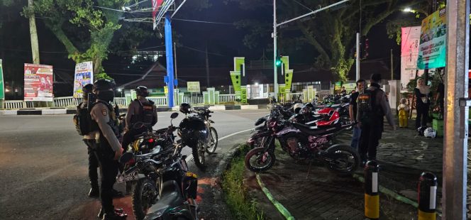 
 Wujudkan Kamtibmas dari Aksi Premanisme dan Balapan Liat, Tim Patroli Prentis Presisi Sat Samapta Tingkatkan Patroli Malam