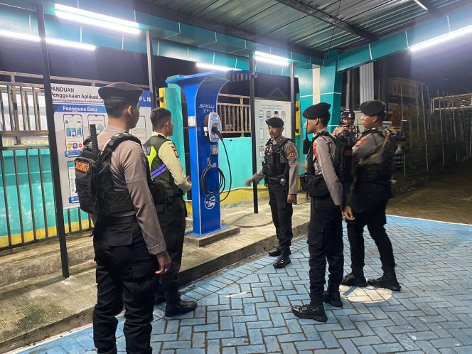
 Jaga Kamtibmas Aman di Kota Watampone, Personil Sat Samapta Polres Bone Tingkatkan Patroli KRYD di Malam Hari
