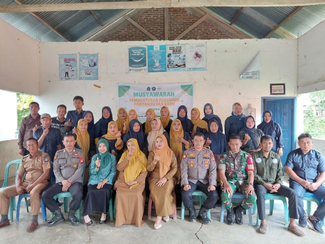 
 Bripka Zaenal Titip Pesan Kamtibmas Pada Peserta Rapat ,Tujuan Keamanan Polsek Tonra ,Polres Bone