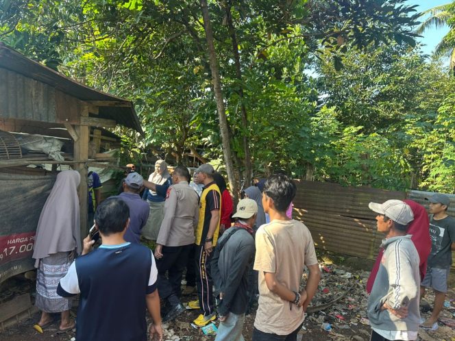 
 Aiptu Suwoto Kanit Intel  Lakukan GAL   Untuk ,Pada Saat Jumat Bersih Untuk Keamanan  wil Polsek Tonra, Polres Bone