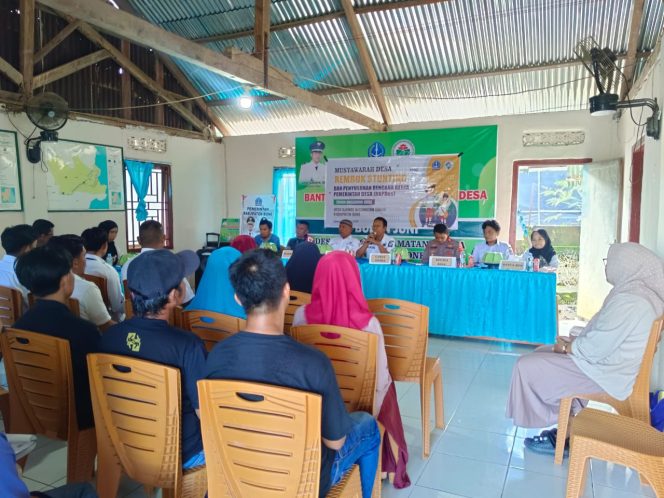 
 IPTU H.YULHAIDIR S.sos,LAKUKAN  KUNJUGAN PADA SAAT HADIRI RAPAT ,POLSEK TONRA, POLRES BONE