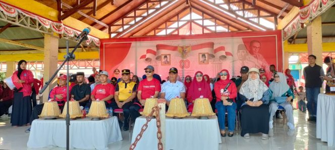 
 HADIRI PEMBIKAAN TURNAMEN SEPAKBOLA IPTU H.YULHAIDIR S.sos KAPOLSEK TONR A TA LUPA TITIP PESAN KAMTIBMAS ,POLSEK TONRA, POLRES BONE