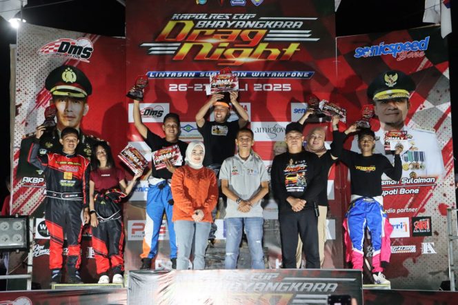 
 Sejarah Baru di Sulsel: Drag Night Kapolres Bone Cup Pecah Rekor Penonton dan Peserta