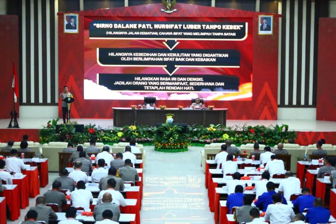 
 Kapolda Sulsel Pimpin Gelar Operasional Triwulan II Tahun 2025 Polda Sulsel