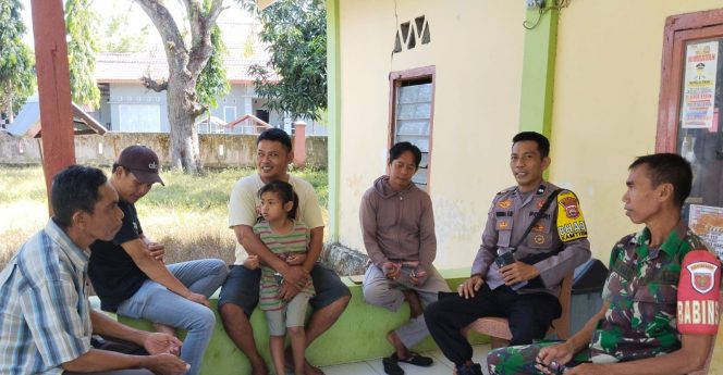 
 Laksanakan Sambang di Kantor Desa Talungeng Bhbainkamtibmas ajak Warga Waspada Aksi Pencurian