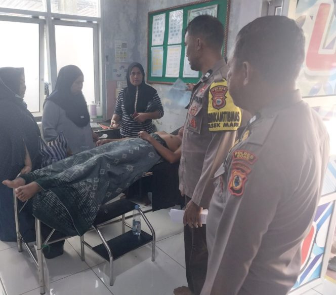 
 Respon Cepat Polsek Mare Tangani Laka Lantas Di Desa Lakukang