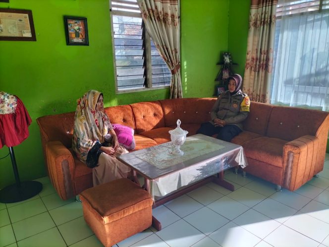 
 Sambang Desa oleh Bhabinkamtibmas Membangun Kesadaran dan Kepedulian Masyarakat
