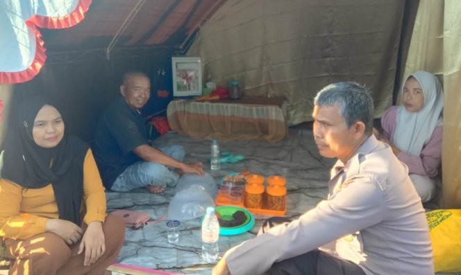 
 Wakapolsek Tellu Siattinge Lakukan Sambang dan Berdialog Bersama Warga