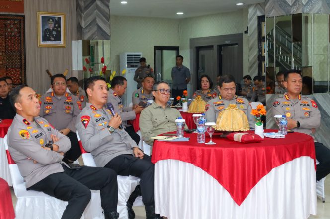 
 Dialog Santai Bersama Kapolda Sulsel, Bahas Nilai Adat Sulawesi Selatan untuk Etika Kepolisian