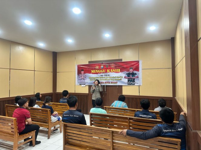 
 Tim Minggu Kasih Hadir Ditengah Warga Toddopuli