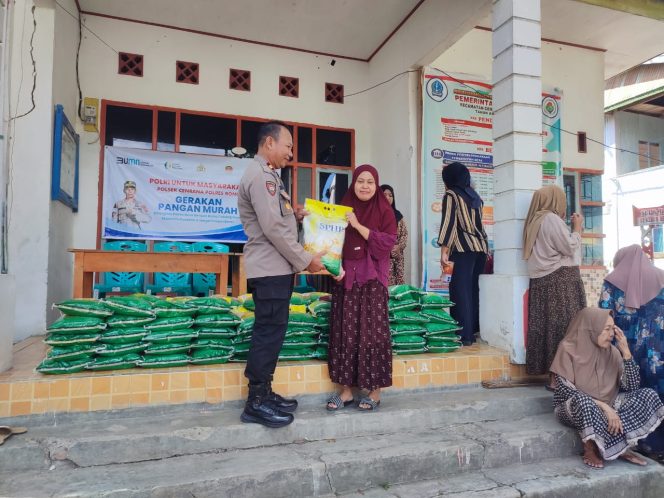 
 ‎Ringankan Beban Masyarakat, Polsek Cenrana Gelar Gerakan Pangan Murah
