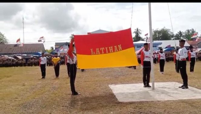 
 Gladi Bersih Upacara HUT RI ke-80 di Sibulue Berlangsung Khidmat