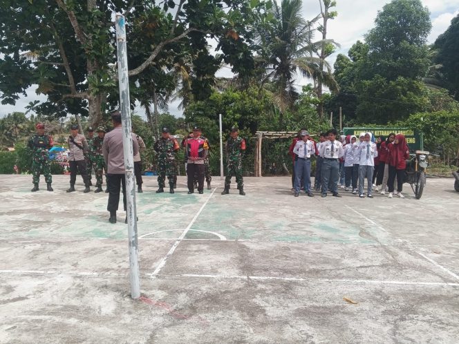 
 TNI, Polri, dan Siswa PKS Lakukan Apel Gabungan Jelang Pengamanan Jalur Gerak Jalan Indah