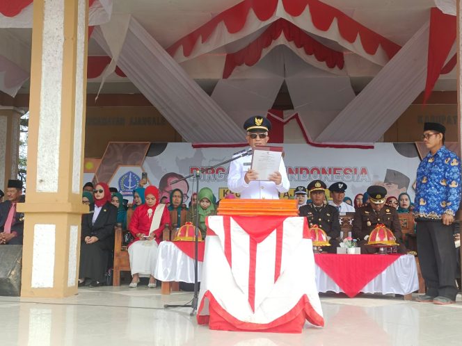 
 Pengibaran Bendera Merah Putih Dalam Rangka 17 Agustus 2025 Di Kecamatan Ajangale Kab. Bone