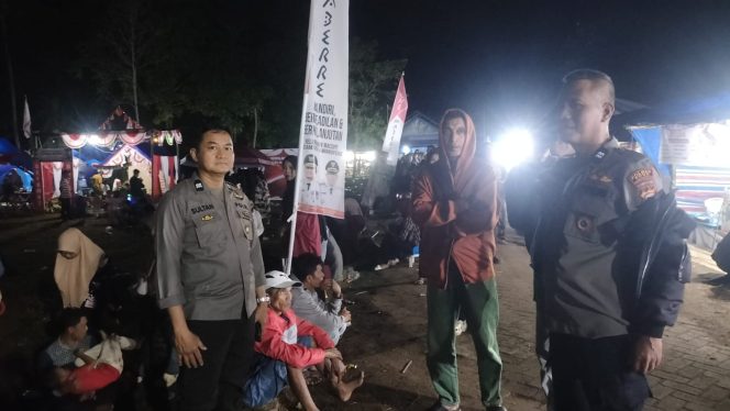 
 Polsek Awangpone Laksanakan Pengamanan Kegiatan Perkemahan dan Pengumuman Juara HUT RI ke-80 di Kecamatan Awangpone