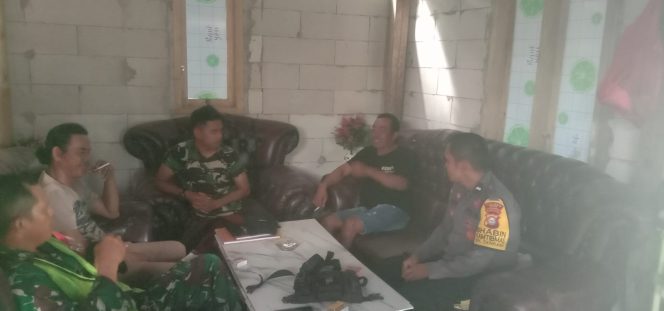 
 ‎Lakukan Problem Solving, Bhabinkamtibmas Polsek Cenrana Mediasi Persoalan Warga Di Desa Binaannya.