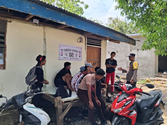 
 ‎Berikan Edukasi Dan Pesan Kamtibmas, Bhabinkamtibmas Polsek Cenrana Sambangi Pelajar