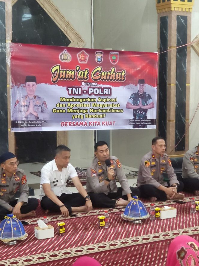 
 Kasubdit Satpam/Polsus Pimpin Jumat Curhat Di Kecamatan Ujung Tanah