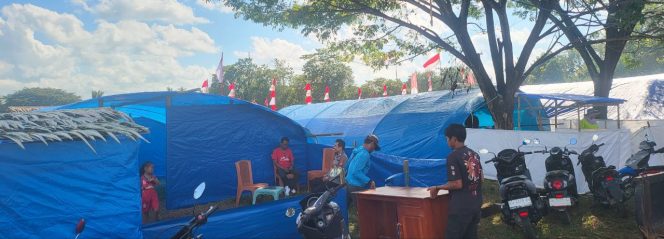 
 Bripka Zaenal Titip Pesan Kamtibmas Pada Pengunjung Kios,Tujuan Keamanan Polsek Tonra ,Polres Bone