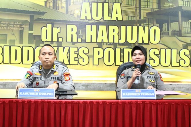
 Biddokes Polda Sulsel Serahkan Jenazah Korban Pasca Unjuk Rasa kepada Keluarga