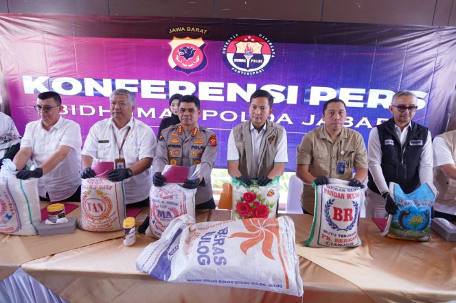 
 Kecurangan Beras Raup Omzet Hampir Rp5 Miliar, Polda Jabar Ungkap Praktik Curang Enam Pelaku