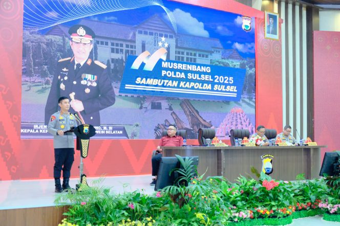 
 Kapolda Sulsel Secara Resmi Membuka Musrenbang Polda Sulawesi Selatan 2025