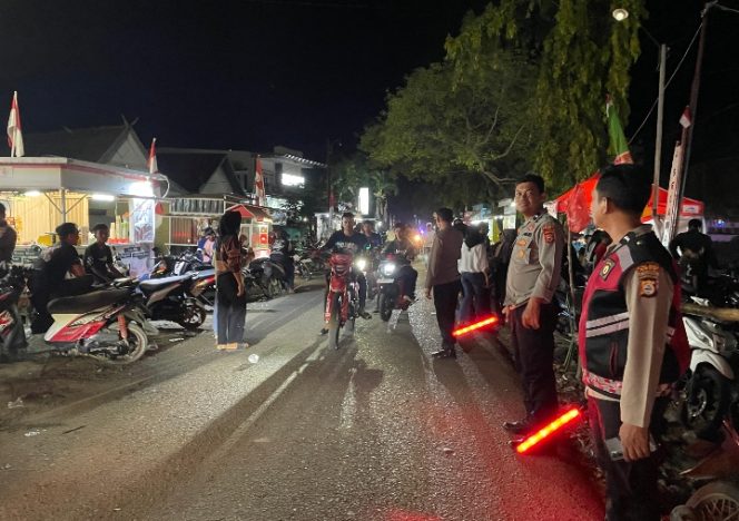 
 Kapolsek Sibulue Kerahkan Personil pada Malam Puncak Semarak Kemerdekaan