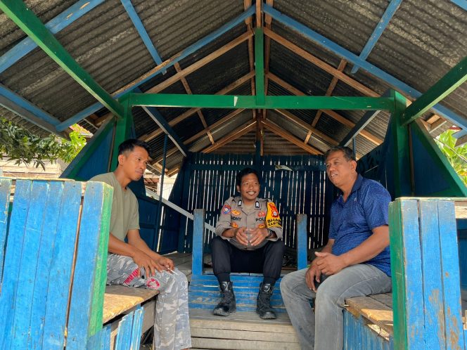 
 Perkuat Keamanan di Desa Binaannya, Brigpol Rudianto Lakukan Sambang