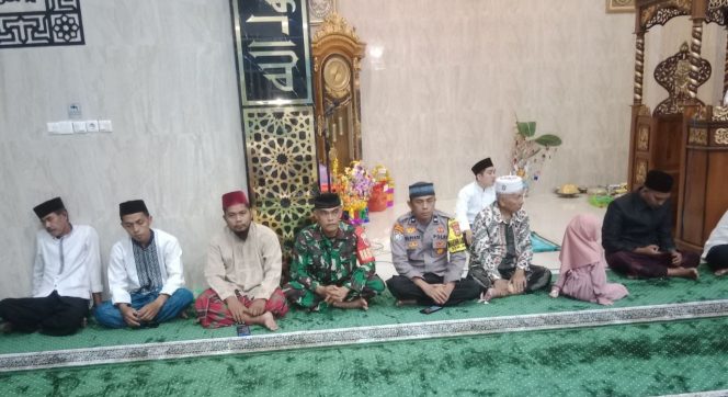 
 Aipda Ulpiadi Hadirkan Rasa Aman dalam Peringatan Maulid Nabi di Masjid Maqshadul Khair