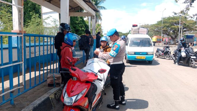 
 Lakukan Pengamanan Dan Pelayanan Saat Keberangkatan Kapal, Beri Rasa Aman Kepada Pengguna Jasa