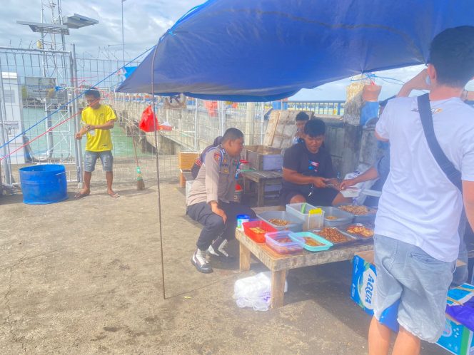 
 Temui Pedagang , Lakukan Pembinaan Beri Himbauan Kamtibmas