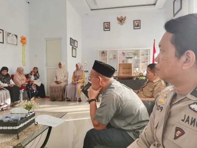 
 Rapat Pemantapan Peringatan Maulid Nabi Muhammad SAW Digelar di Kantor Camat Sibulue