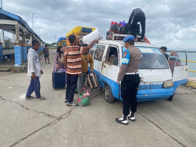 
 Lakukan Pengamanan Dan Pelayanan Saat Keberangkatan Kapal, Beri Rasa Aman Kepada Pengguna Jasa