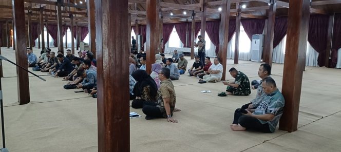
 Kapolsek Ponre hadiri rakor satgas percepatan pelaksanaan program MBG didesa mappesangka kecamatan Ponre