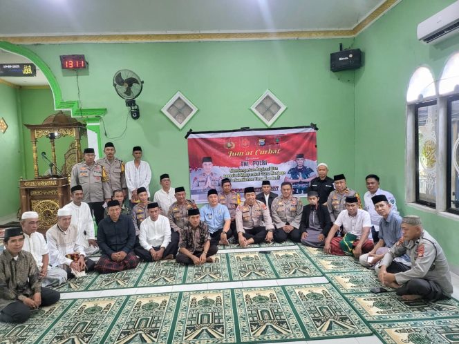 
 Jumat Curhat Polda Sulsel Serap Aspirasi Warga Moncongloe Bulu