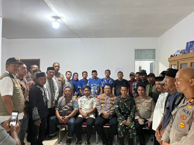 
 Tingkatkan Manajemen FKPM, Dirbinmas Polda Sulsel Sambang Ke Dua Desa Dan Dua Keluarahan di Gowa