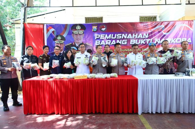 
 Polda Sulsel Musnahkan 44 Kg Sabu Hasil Ungkapan Polres Parepare