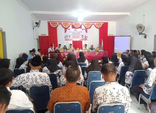 
 Wakapolsek Sibulue Hadiri Konferensi PGRI Cabang Sibulue Masa Bakti 2025–2030