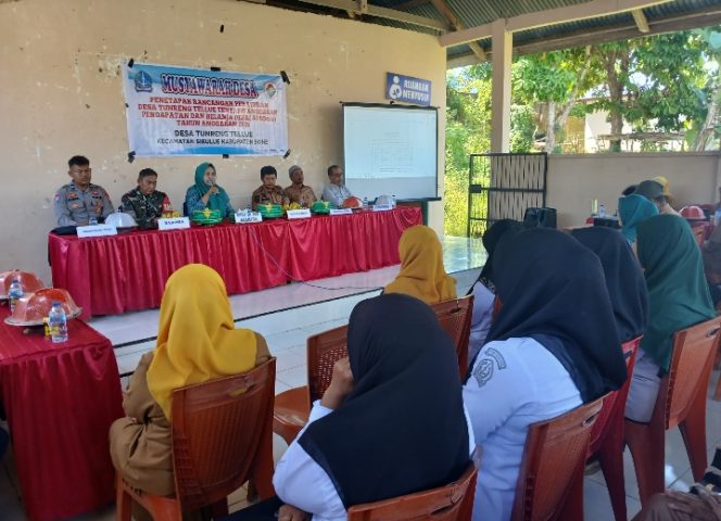 
 Rapat Penetapan Rencana Kerja Pemerintah Desa Tunreng Tellue Berlangsung Aman dan Tertib