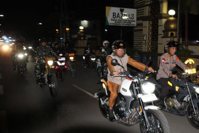 
 Sinergi TNI-Polri dan Pemda, Patroli Gabungan Jaga Keamanan Kota Watampone